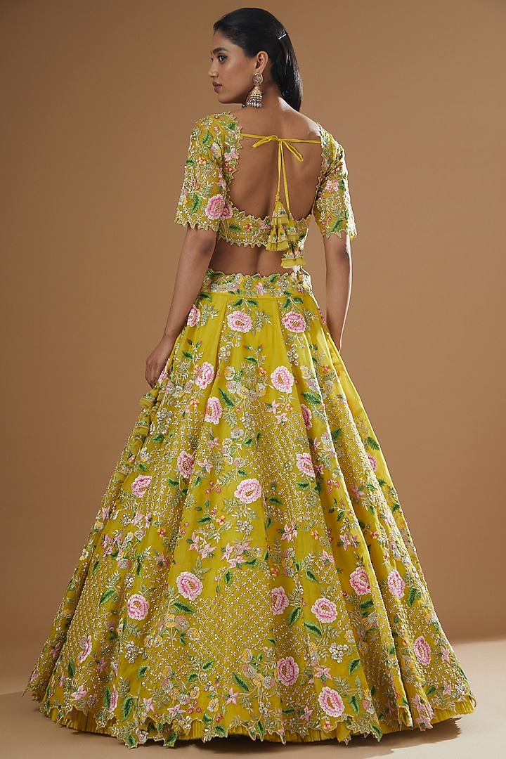 Yellow Organza Embroidered Bridal Lehenga Set by Anushree Reddy at Pernia's Pop Up Shop