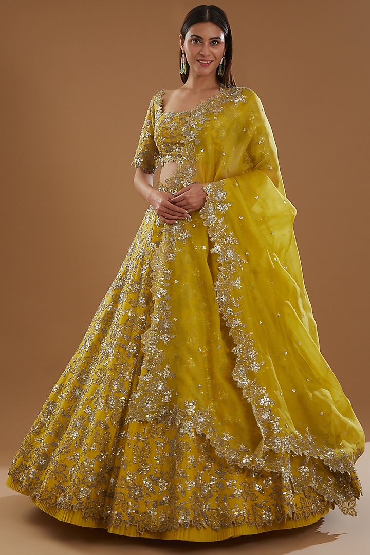 Yellow Organza Embroidered Bridal Lehenga Set by Anushree Reddy at Pernia's Pop Up Shop