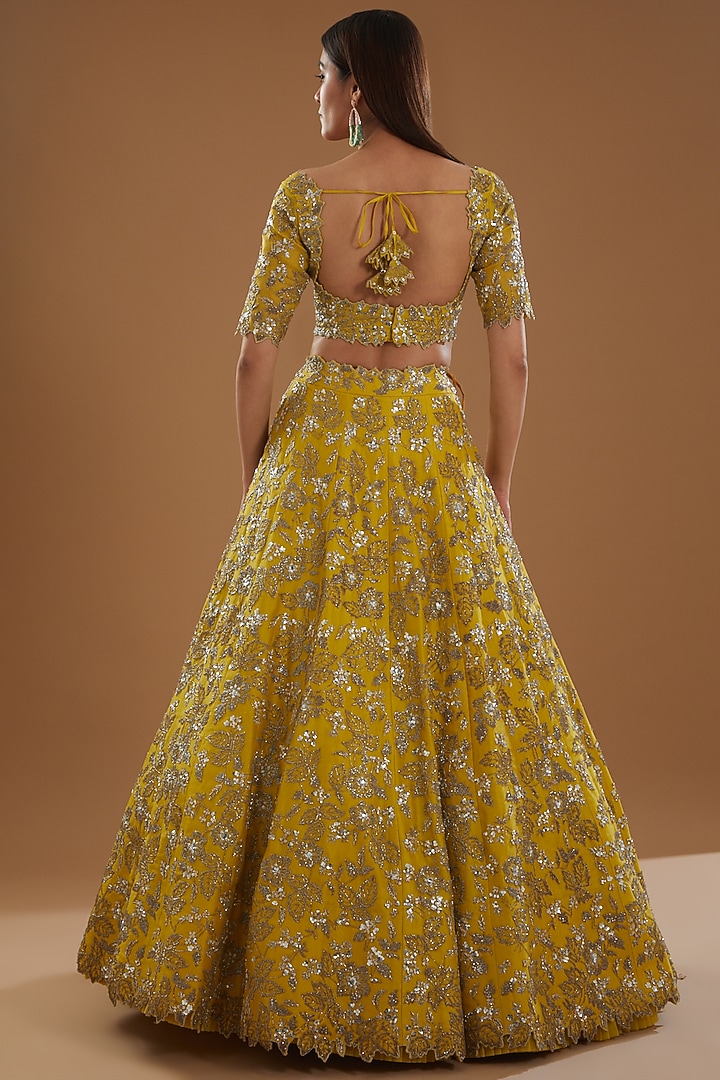 Yellow Organza Embroidered Bridal Lehenga Set by Anushree Reddy at Pernia's Pop Up Shop