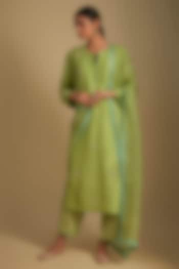 Green Dupion Silk Floral Zardosi Boota Embroidered Kurta Set by Anushree Reddy at Pernia's Pop Up Shop