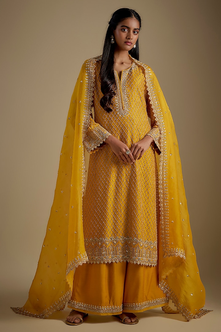 Yellow Dupion Silk Hand Embroidered Kurta Set by Anushree Reddy at Pernia's Pop Up Shop