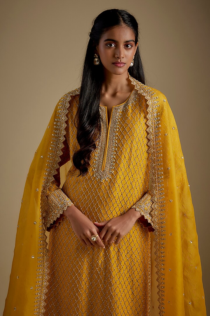 Yellow Dupion Silk Hand Embroidered Kurta Set by Anushree Reddy at Pernia's Pop Up Shop