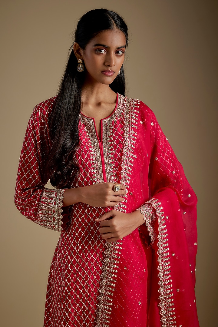 Red Dupion Silk Hand Embroidered Kurta Set by Anushree Reddy at Pernia's Pop Up Shop