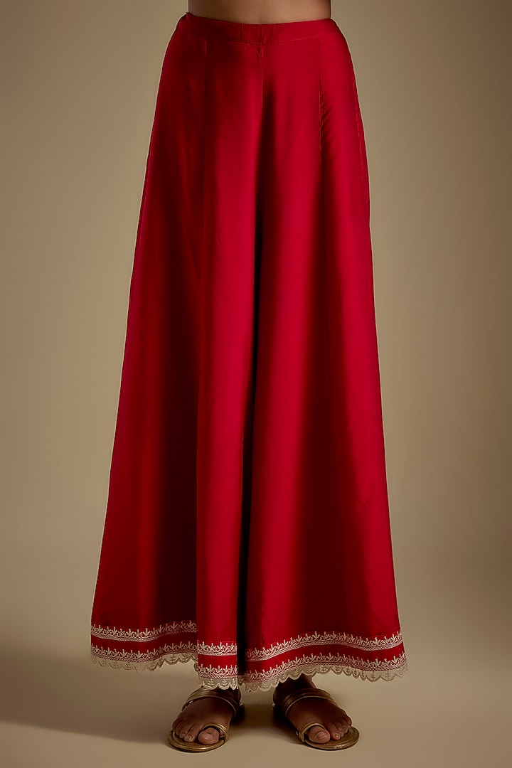 Red Dupion Silk Aari Work Kurta Set by Anushree Reddy at Pernia's Pop Up Shop