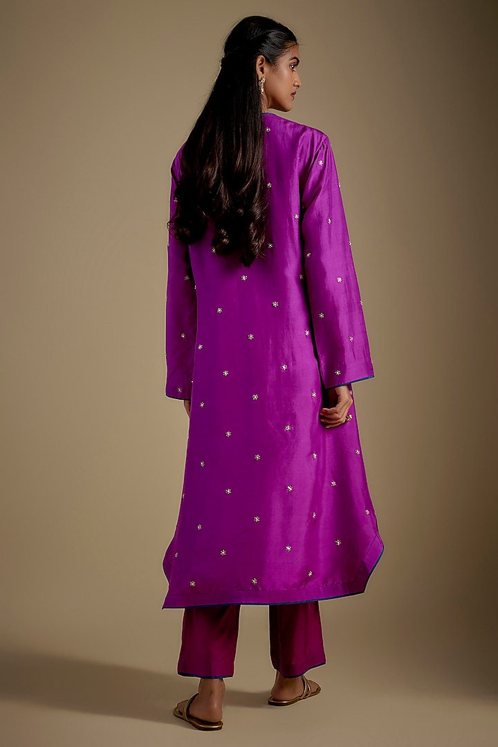 Purple Dupion Silk Hand Embroidered Kurta Set by Anushree Reddy at Pernia's Pop Up Shop