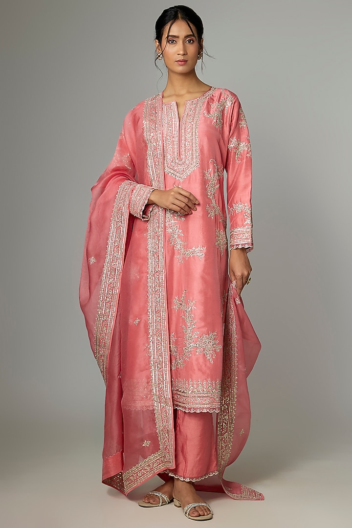 Peach Dupion Silk & Cotton Silk Embroidered Kurta Set by Anushree Reddy at Pernia's Pop Up Shop