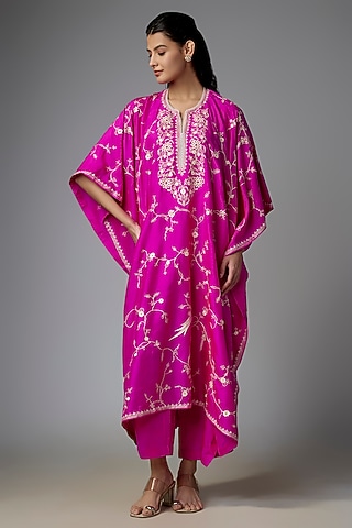 Hot Pink Dupion Silk Aari & Thread Work Kaftan Set by Anushree Reddy