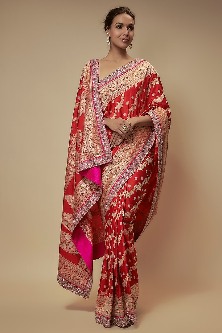 Red Banarasi Silk Zardosi Embroidered Handwoven Saree Set by Anushree Reddy at Pernia's Pop Up Shop