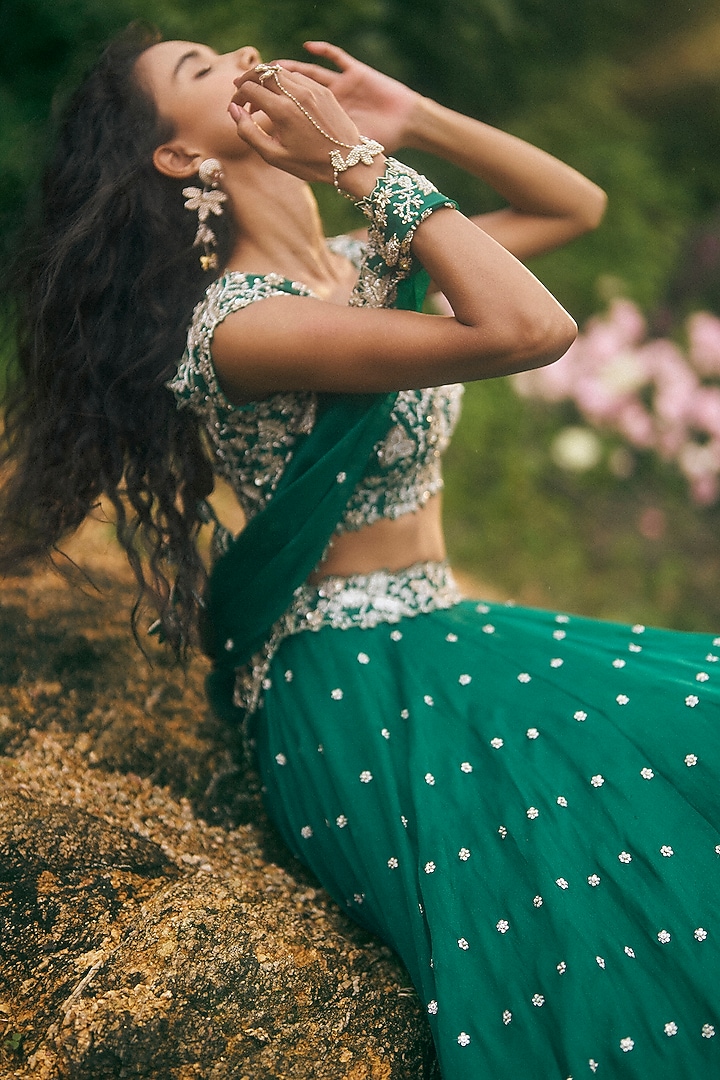 Emerald Green Organza Embroidered Bridal Lehenga Set by Anushree Reddy at Pernia's Pop Up Shop