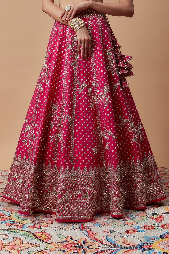 Red Raw Silk Embroidered Bridal Lehenga Set by Anushree Reddy at Pernia's Pop Up Shop