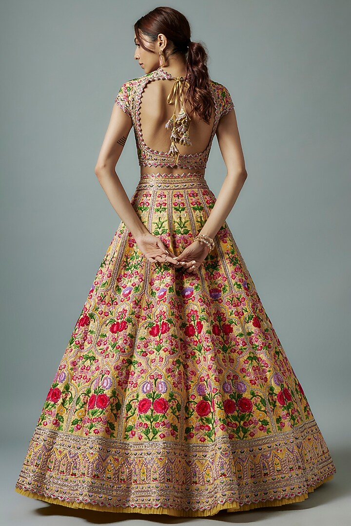 Yellow Raw Silk Embroidered Bridal Lehenga Set by Anushree Reddy at Pernia's Pop Up Shop