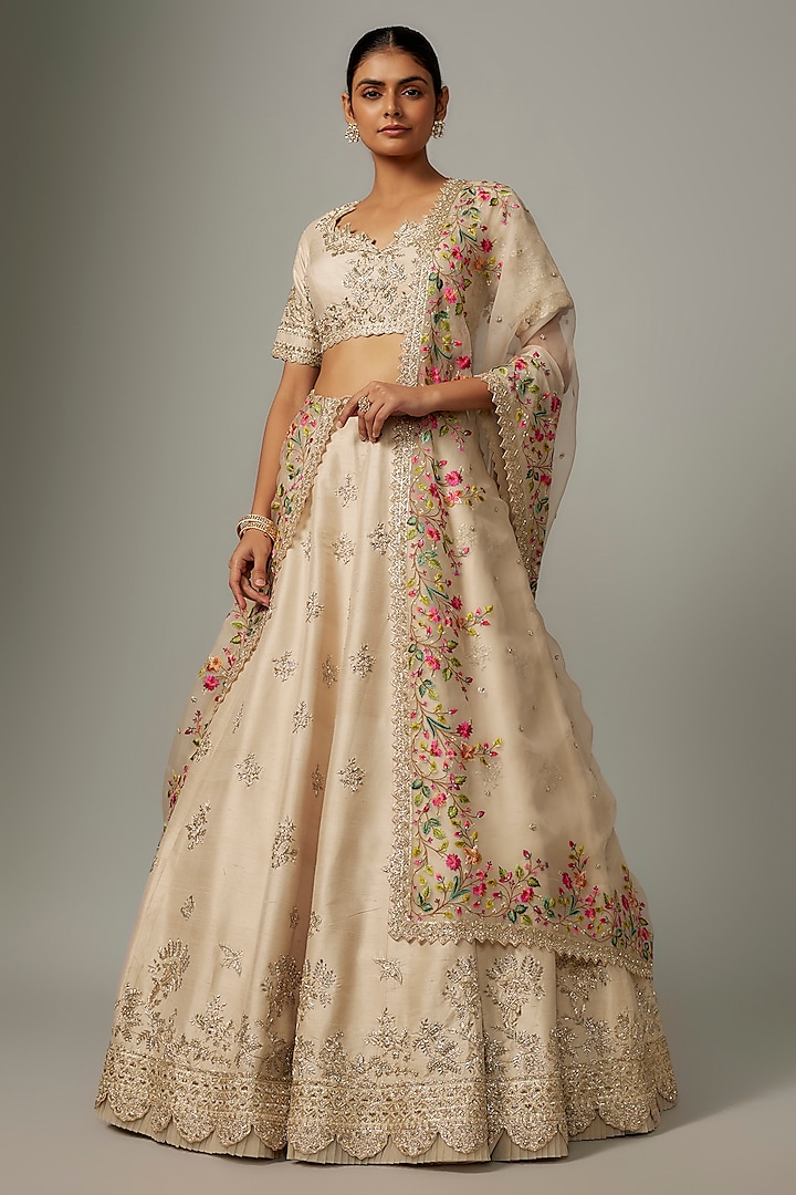 Ivory Raw Silk Zardosi & Thread Embroidered Bridal Lehenga Set by Anushree Reddy at Pernia's Pop Up Shop