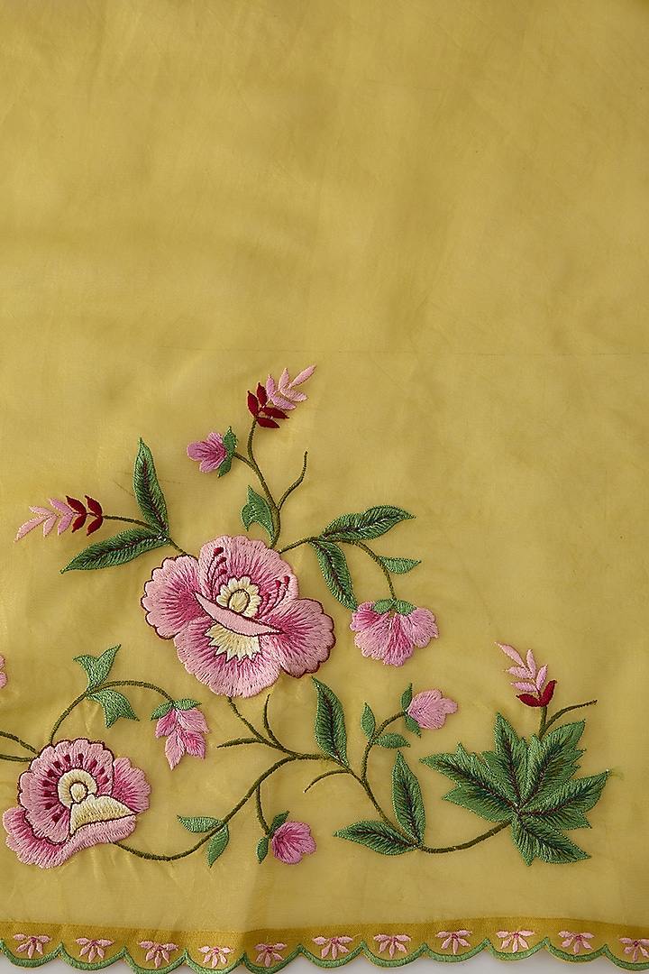 Yellow Organza Thread Embroidered Bridal Saree Set by Anushree Reddy at Pernia's Pop Up Shop