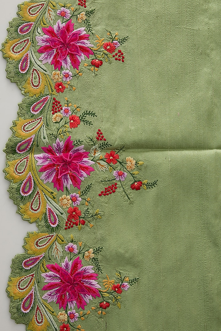 Green Organza Thread Embroidered Bridal Saree Set by Anushree Reddy at Pernia's Pop Up Shop