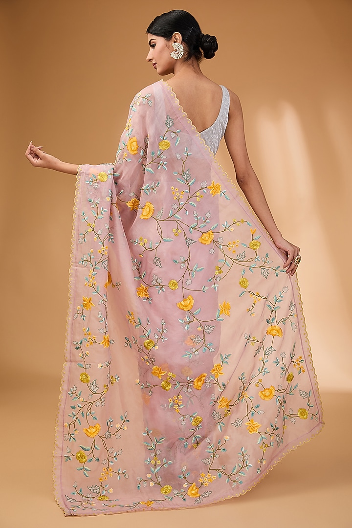 Pink Organza Thread Hand & Machine Embroidered Reception Saree Set by Anushree Reddy at Pernia's Pop Up Shop