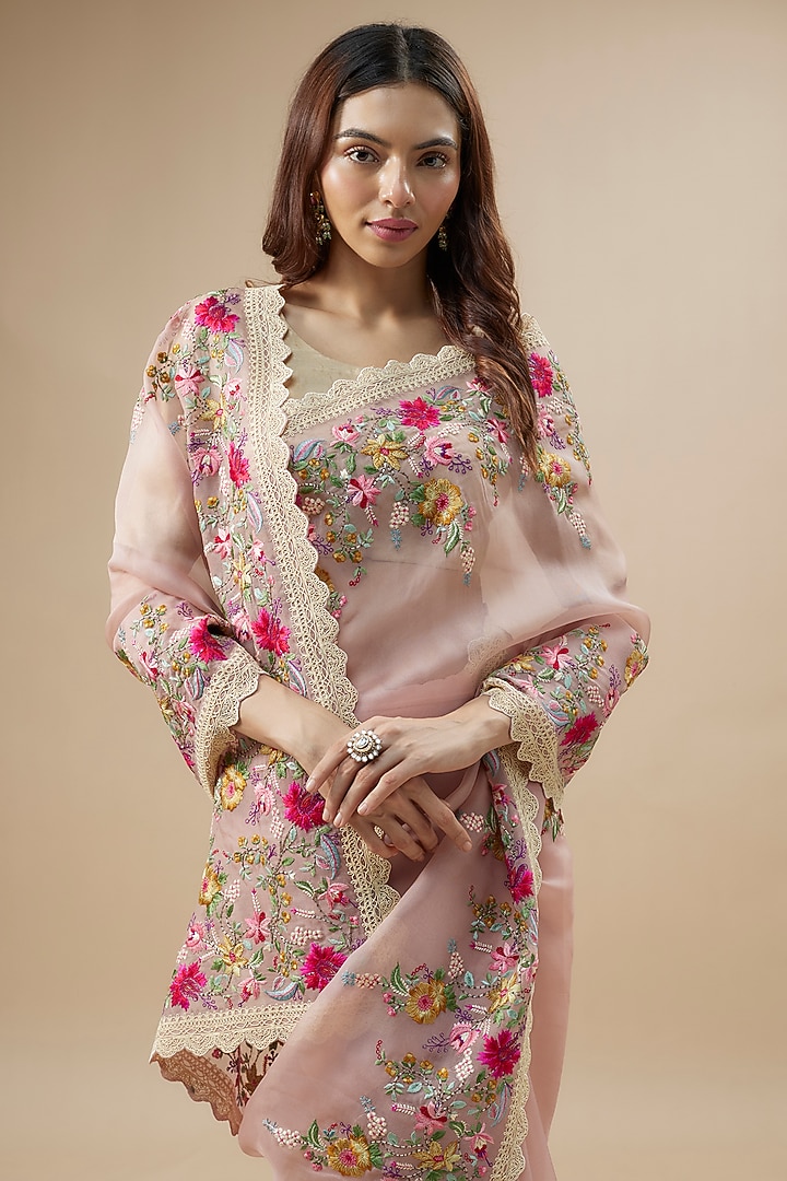 Peach Organza Thread Hand & Machine Embroidered Bridal Saree Set by Anushree Reddy at Pernia's Pop Up Shop