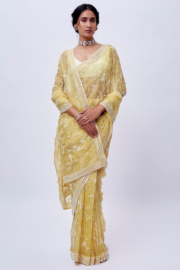 Powder Yellow Organza Hand Embroidered Saree Set by Anushree Reddy at Pernia's Pop Up Shop