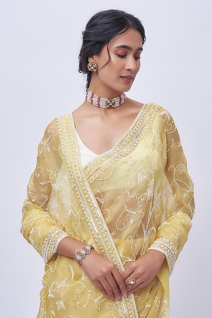Powder Yellow Organza Hand Embroidered Bridal Saree Set by Anushree Reddy at Pernia's Pop Up Shop