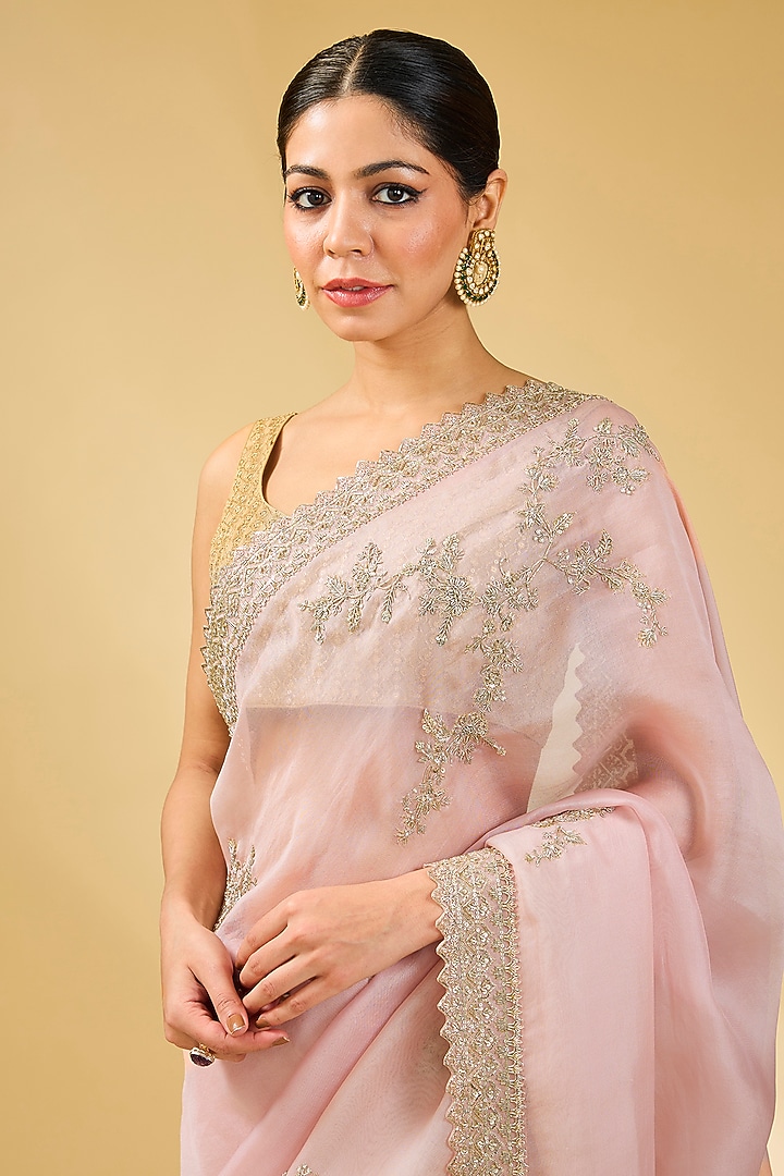 Dusty Pink Organza Hand Embroidered Bridal Saree Set by Anushree Reddy at Pernia's Pop Up Shop