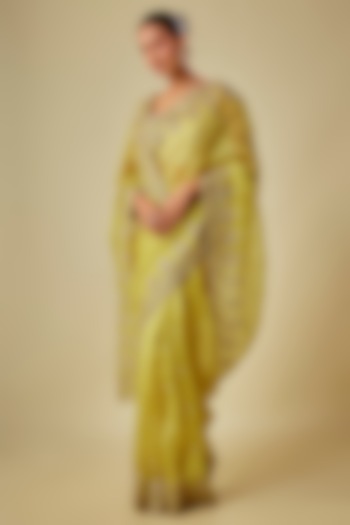 Yellow Organza Hand Embroidered Reception Saree Set by Anushree Reddy at Pernia's Pop Up Shop