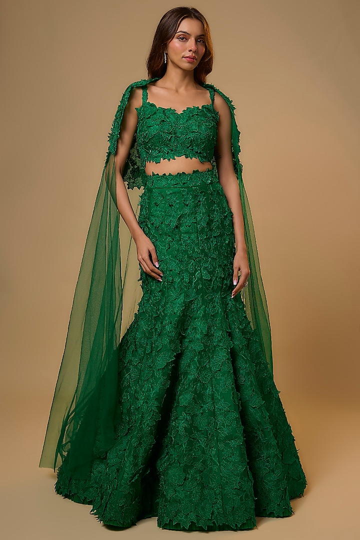Emerald Green Organza Hand Embroidered Bridal Lehenga Set by Anushree Reddy at Pernia's Pop Up Shop