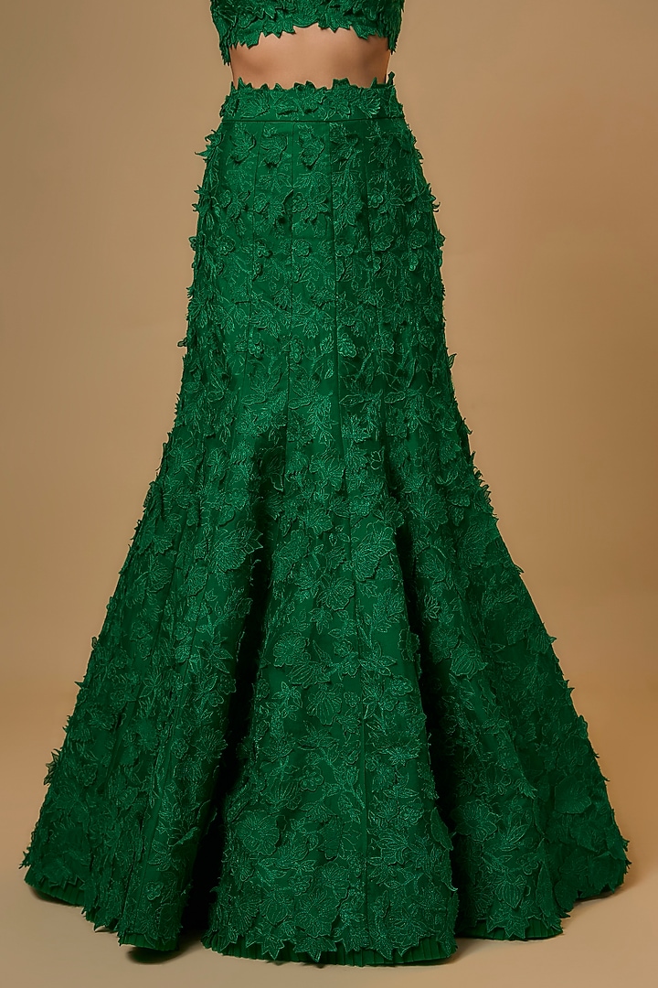 Emerald Green Organza Hand Embroidered Bridal Lehenga Set by Anushree Reddy at Pernia's Pop Up Shop