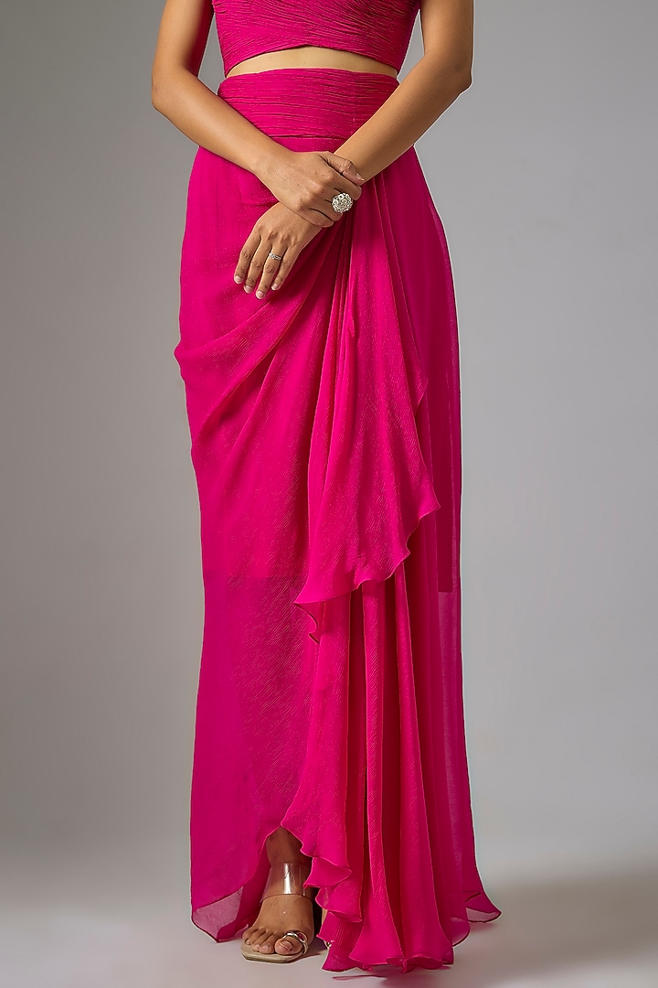 Red Chiffon Hand Embroidered Cape Set by Anushree Reddy at Pernia's Pop Up Shop