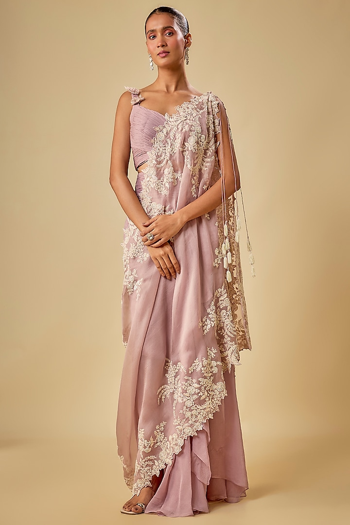 Pink Chiffon Cutdana Hand Embroidered Cape Set by Anushree Reddy at Pernia's Pop Up Shop