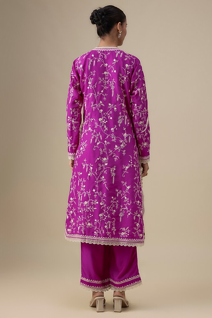 Magenta Dupion Silk Aari Thread Work Kurta Set by Anushree Reddy at Pernia's Pop Up Shop