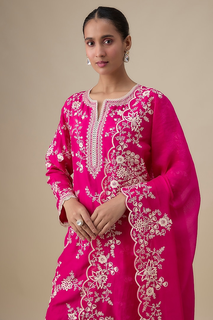 Hot Pink Dupion Silk Aari Thread Work Kurta Set by Anushree Reddy at Pernia's Pop Up Shop