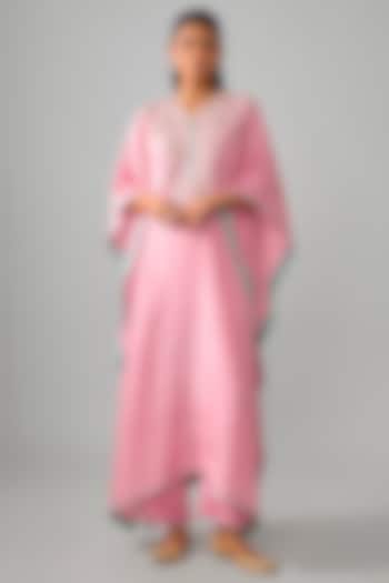 Pink Dupion Silk Hand Embroidered Kaftan Set by Anushree Reddy at Pernia's Pop Up Shop