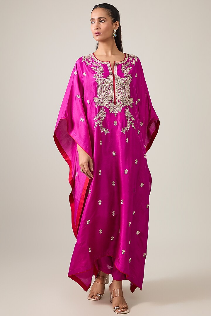 Magenta Dupion Silk Hand Embroidered Kaftan Set by Anushree Reddy at Pernia's Pop Up Shop