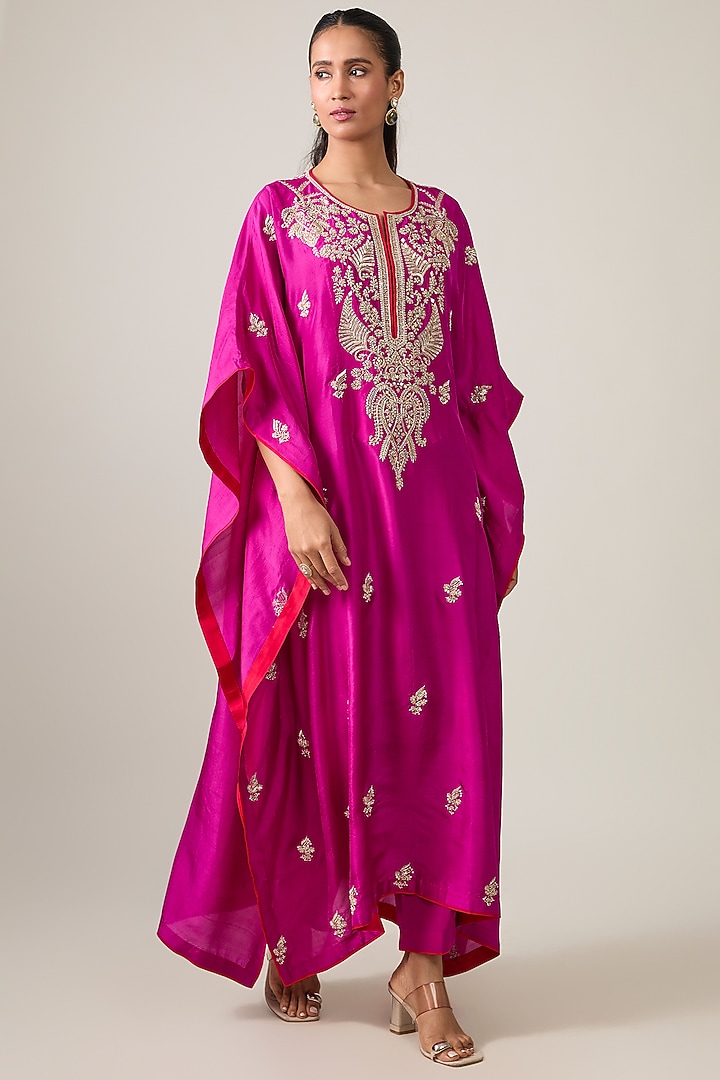 Magenta Dupion Silk Hand Embroidered Kaftan Set by Anushree Reddy at Pernia's Pop Up Shop