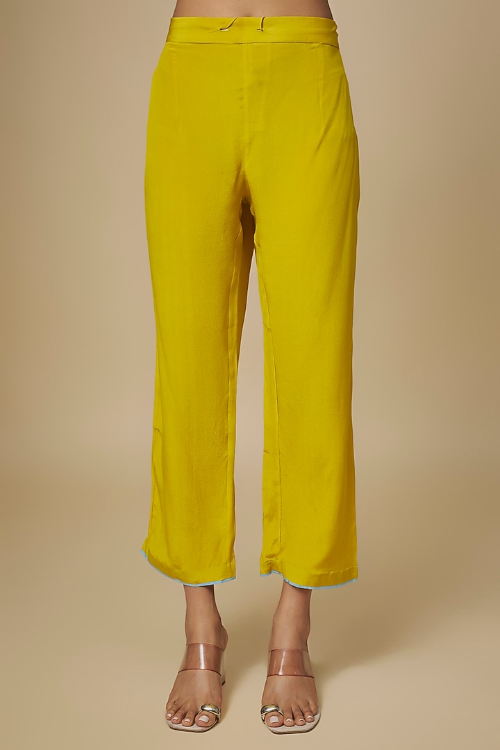 Lime Yellow Dupion Silk Hand Embroidered Kaftan Set by Anushree Reddy at Pernia's Pop Up Shop