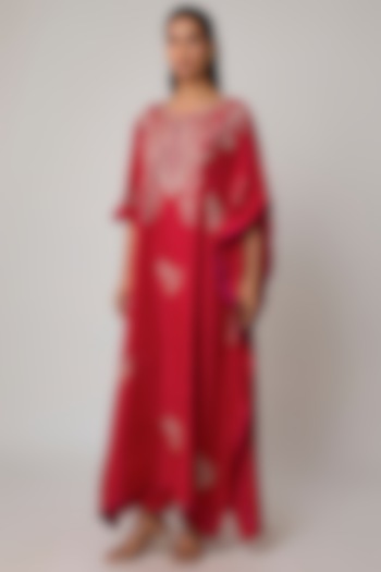 Red Dupion Silk Hand Embroidered Kaftan Set by Anushree Reddy at Pernia's Pop Up Shop