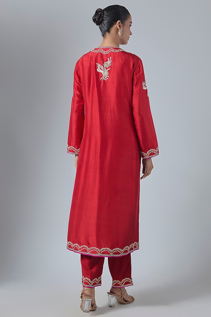 Red Dupion Silk Hand Embroidered Kurta Set by Anushree Reddy at Pernia's Pop Up Shop