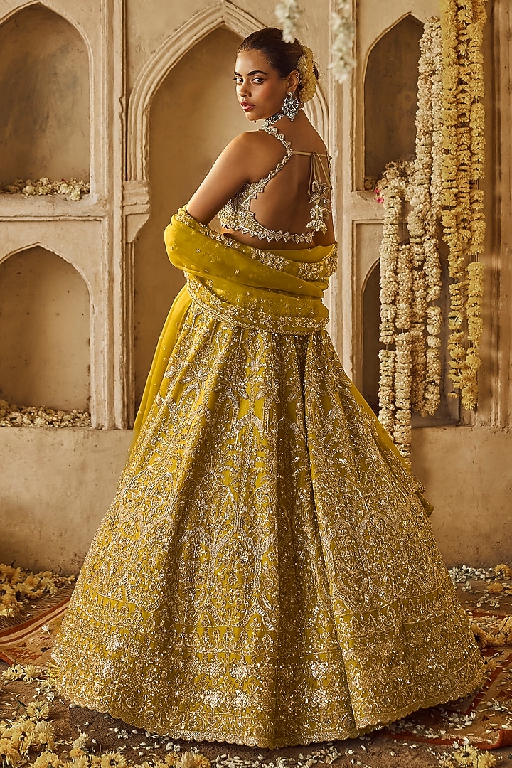 Yellowish Green Organza Bridal Lehenga Set by Anushree Reddy at Pernia's Pop Up Shop