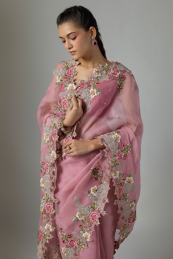 Pink Organza Hand & Machine Embroidered Reception Saree Set by Anushree Reddy at Pernia's Pop Up Shop