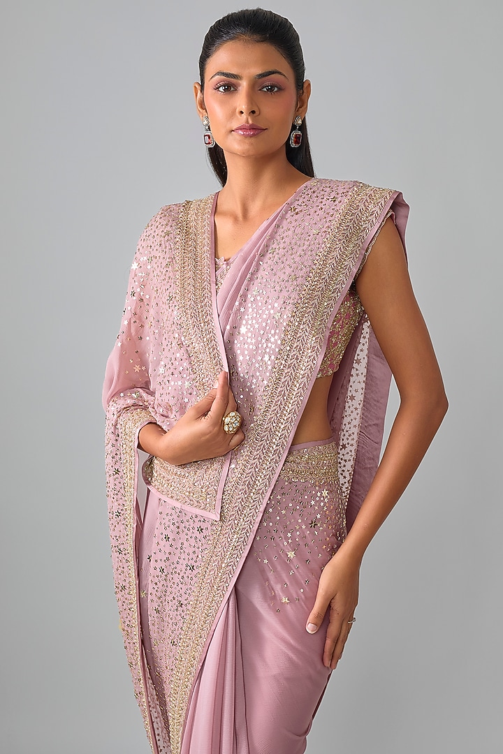 Pink Chiffon Hand Embroidered Bridal Saree Set by Anushree Reddy at Pernia's Pop Up Shop