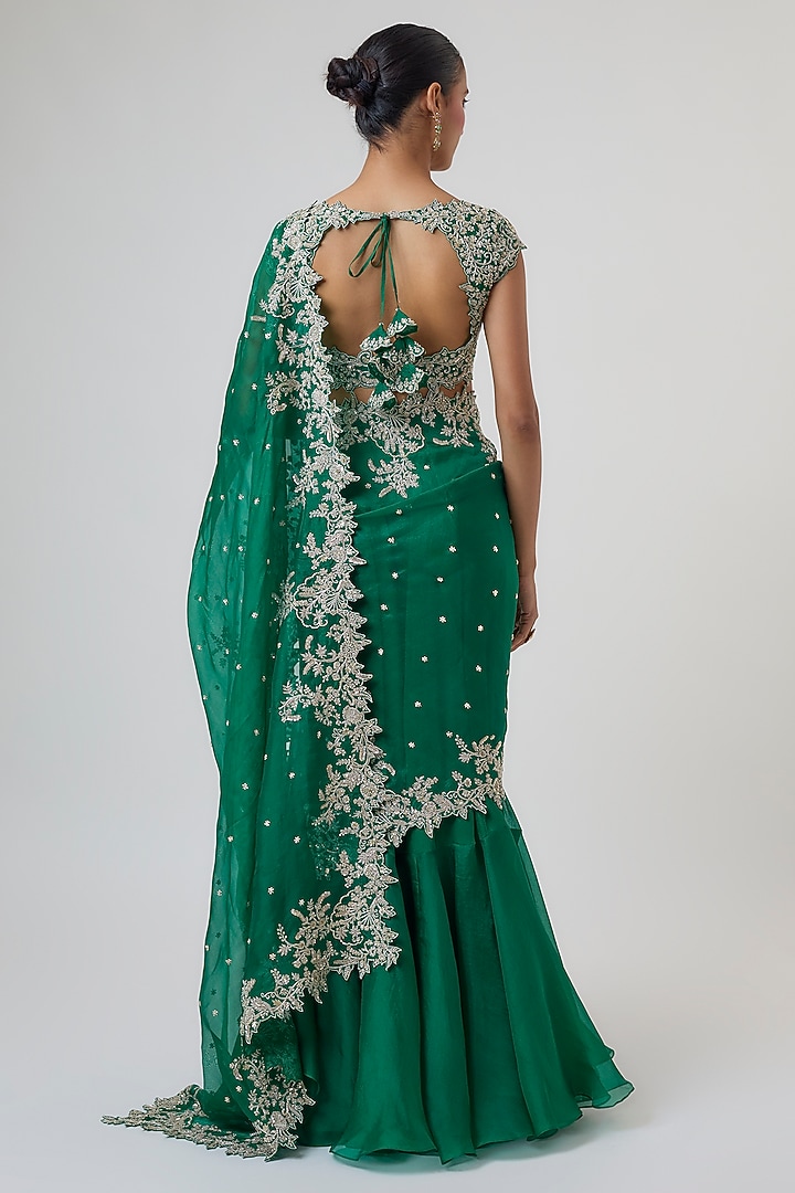 Emerald Green Organza Hand Embroidered Ruffle Bridal Saree Set by Anushree Reddy at Pernia's Pop Up Shop