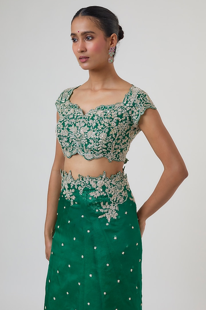 Emerald Green Organza Hand Embroidered Ruffle Bridal Saree Set by Anushree Reddy at Pernia's Pop Up Shop