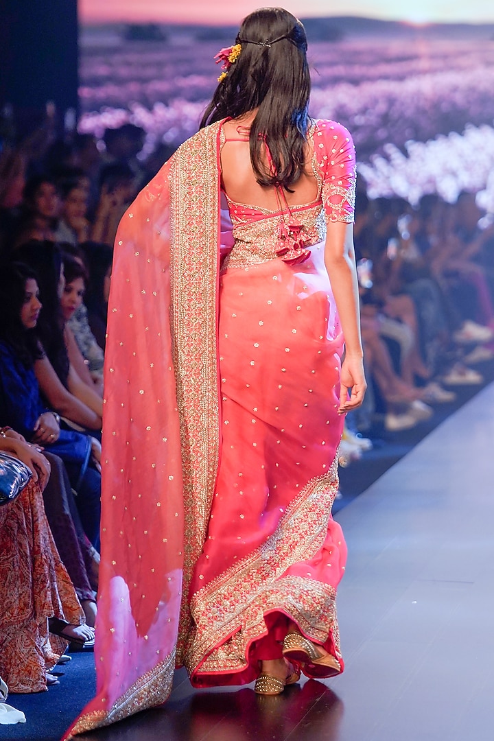 Peach Pink Organza Ombre Bridal Saree Set by Anushree Reddy at Pernia's Pop Up Shop