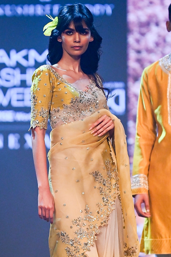 Yellow Organza Ombre Reception Saree Set by Anushree Reddy at Pernia's Pop Up Shop