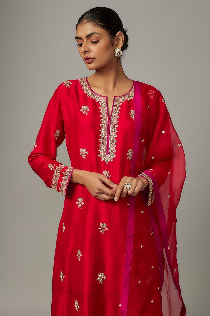 Red Dupion Silk Zardosi Hand Embroidered Kurta Set by Anushree Reddy at Pernia's Pop Up Shop