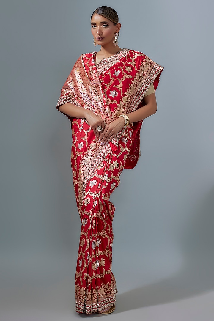 Red Banarasi Silk Zardosi Embroidered Saree Set by Anushree Reddy at Pernia's Pop Up Shop