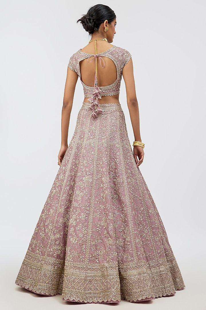 Light Pink Organza Hand Embroidered Bridal Lehenga Set by Anushree Reddy at Pernia's Pop Up Shop