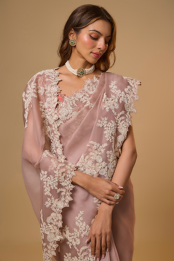 Dusty Pink Organza Reception Saree Set by Anushree Reddy at Pernia's Pop Up Shop