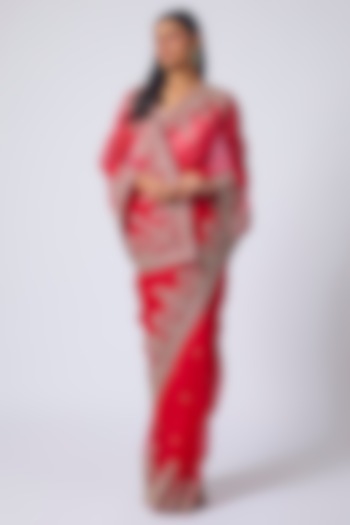 Red Organza Hand Embroidered Bridal Saree Set by Anushree Reddy at Pernia's Pop Up Shop