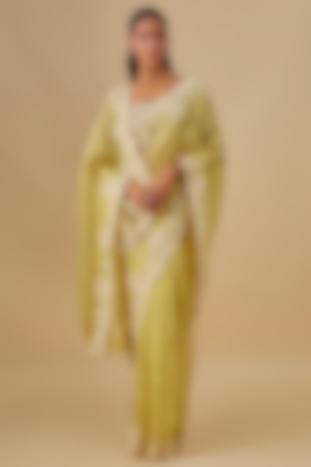 Butter Yellow Organza Hand Embroidered Bridal Saree Set by Anushree Reddy at Pernia's Pop Up Shop