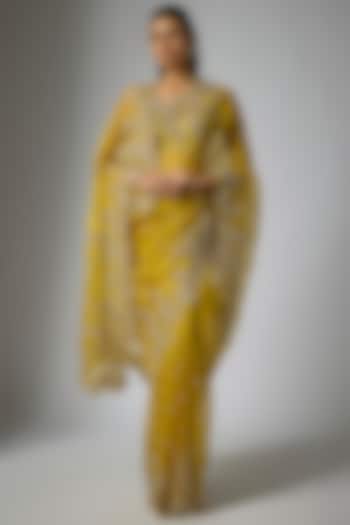 Yellow Organza Hand Embroidered Bridal Saree Set by Anushree Reddy at Pernia's Pop Up Shop